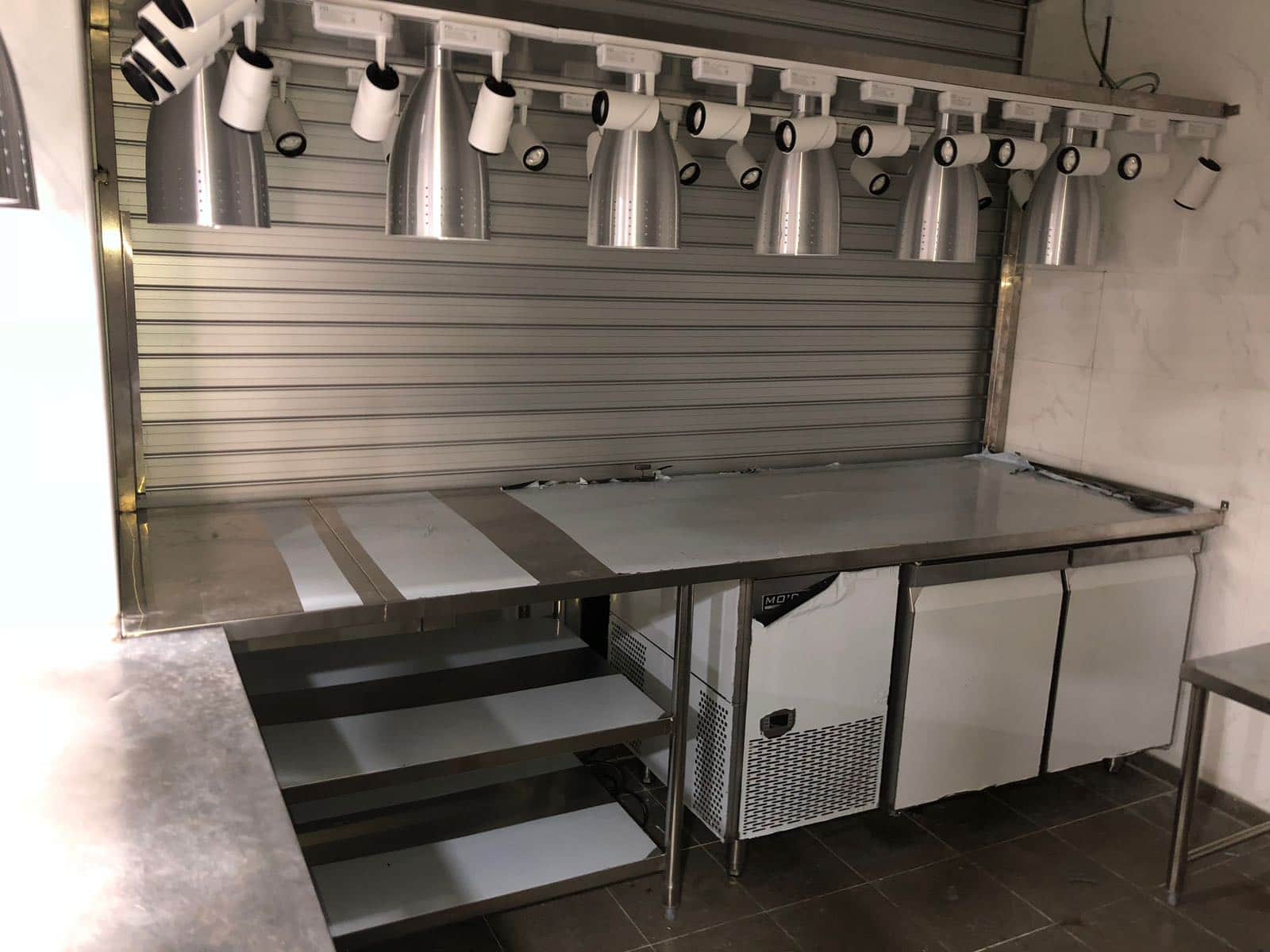 Shelves & Cabinets