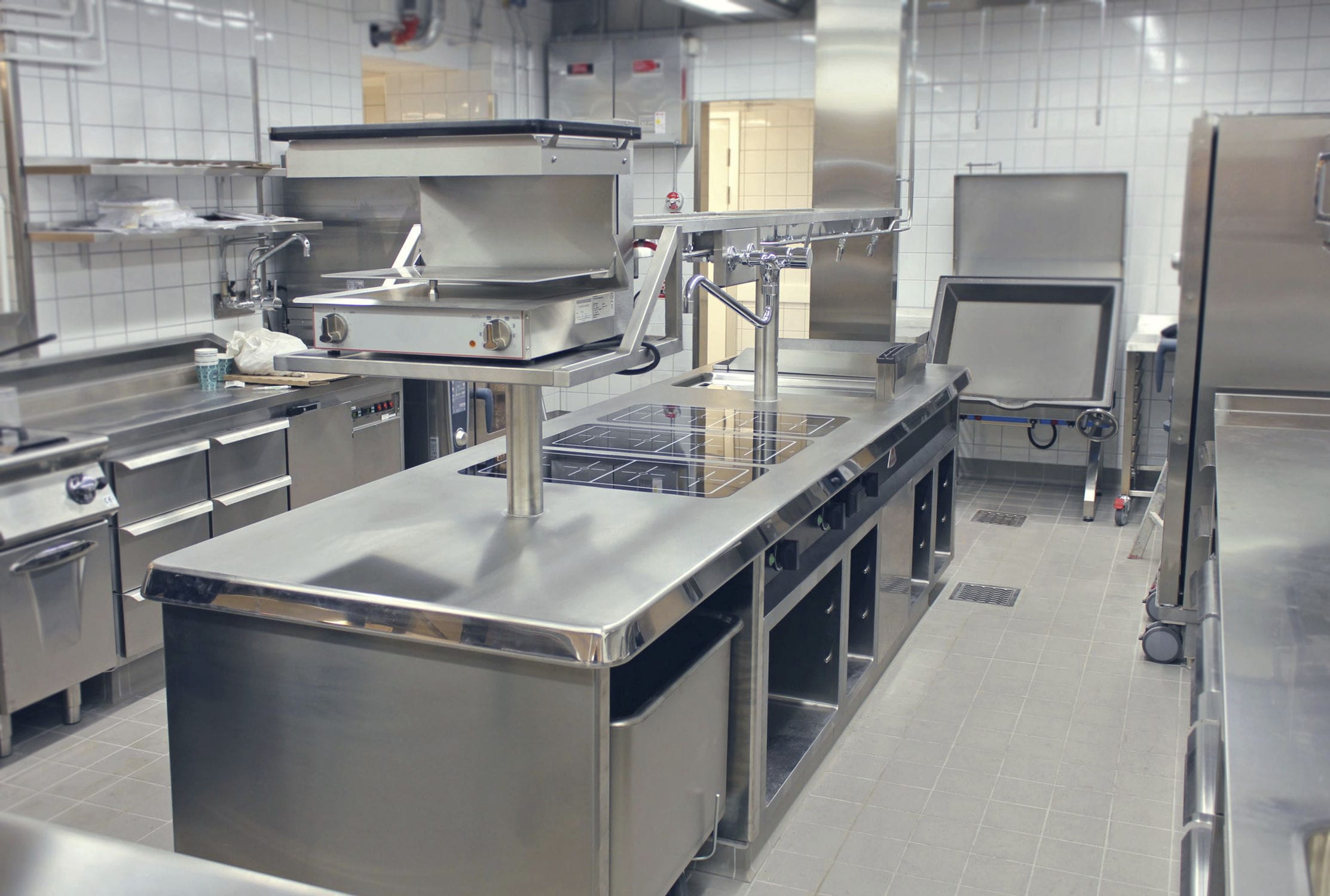 stainless steel commercial kitchen table with half moon cut